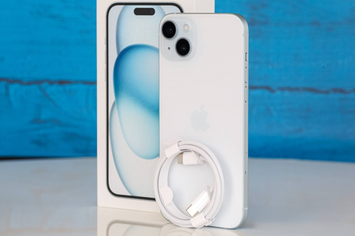 Hình ảnh đập hộp iPhone 5 màu xanh Blue